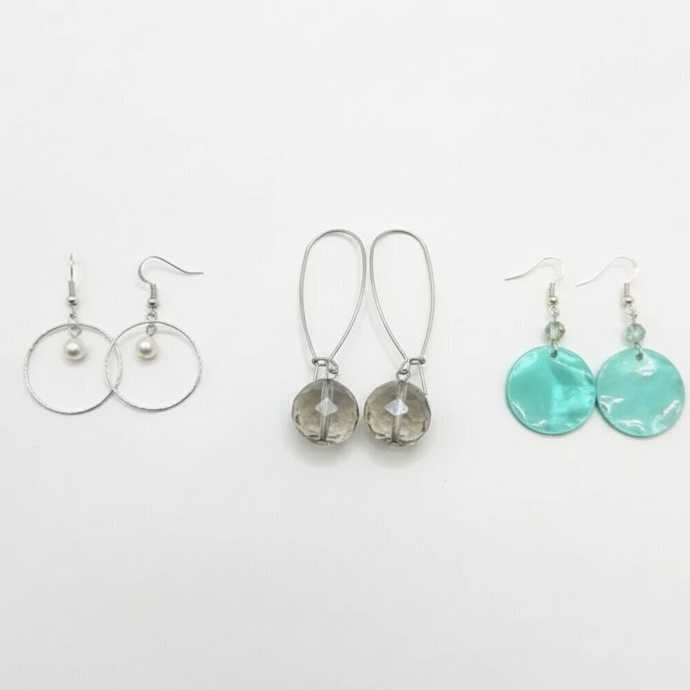 NWT Simply Vera Wang Silvertone Earrings plus Turquoise disc & smoky drop bundle